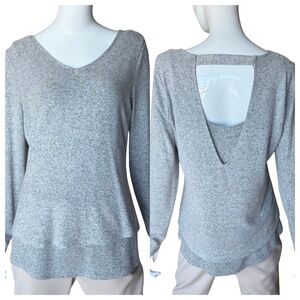 White House Black Market Heather Grey Super Soft 2-Piece Sweater Set Size Medium